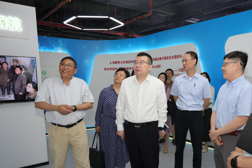 上海科学院孙真荣院长一行来我院调研  (2)